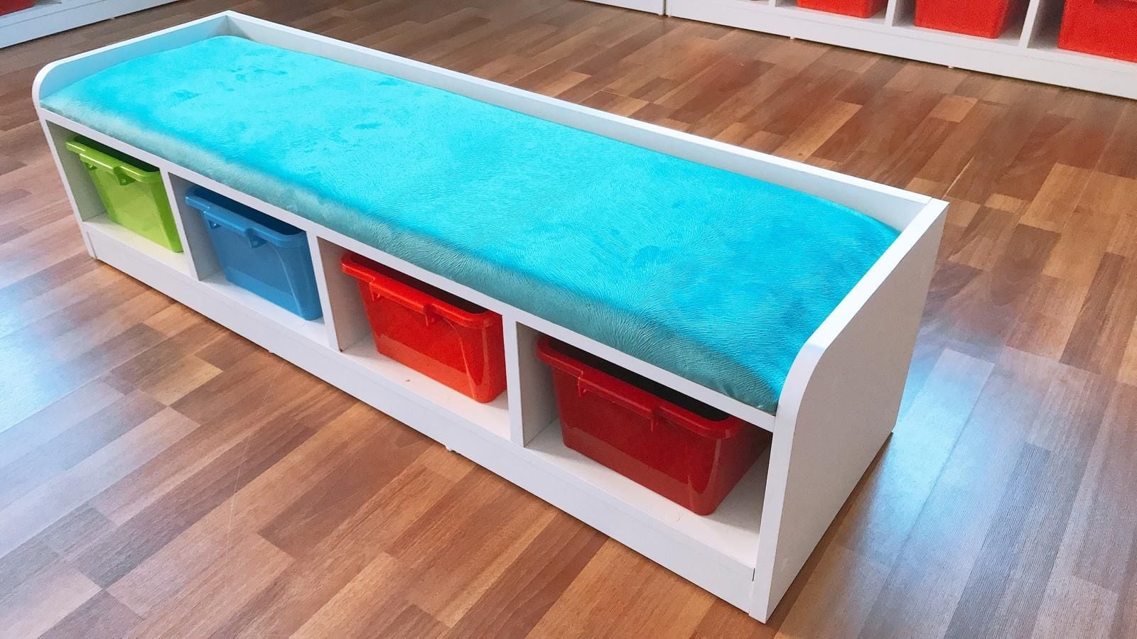 Süngerli Plastik Kutulu bank 120 cm