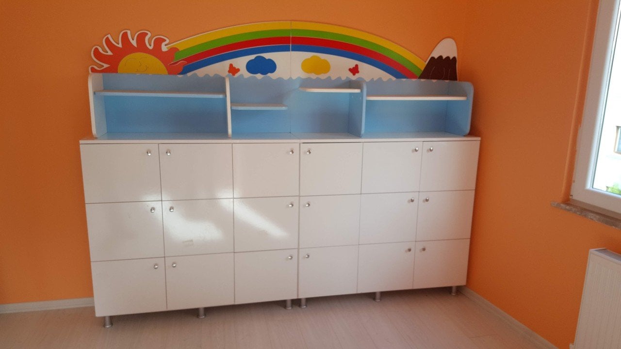 Gökkuşağı 18 Kapaklı Dolap