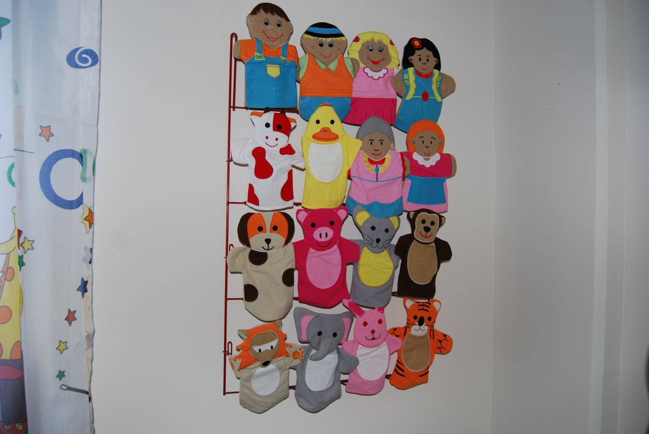 Metal Kukla Askılığı