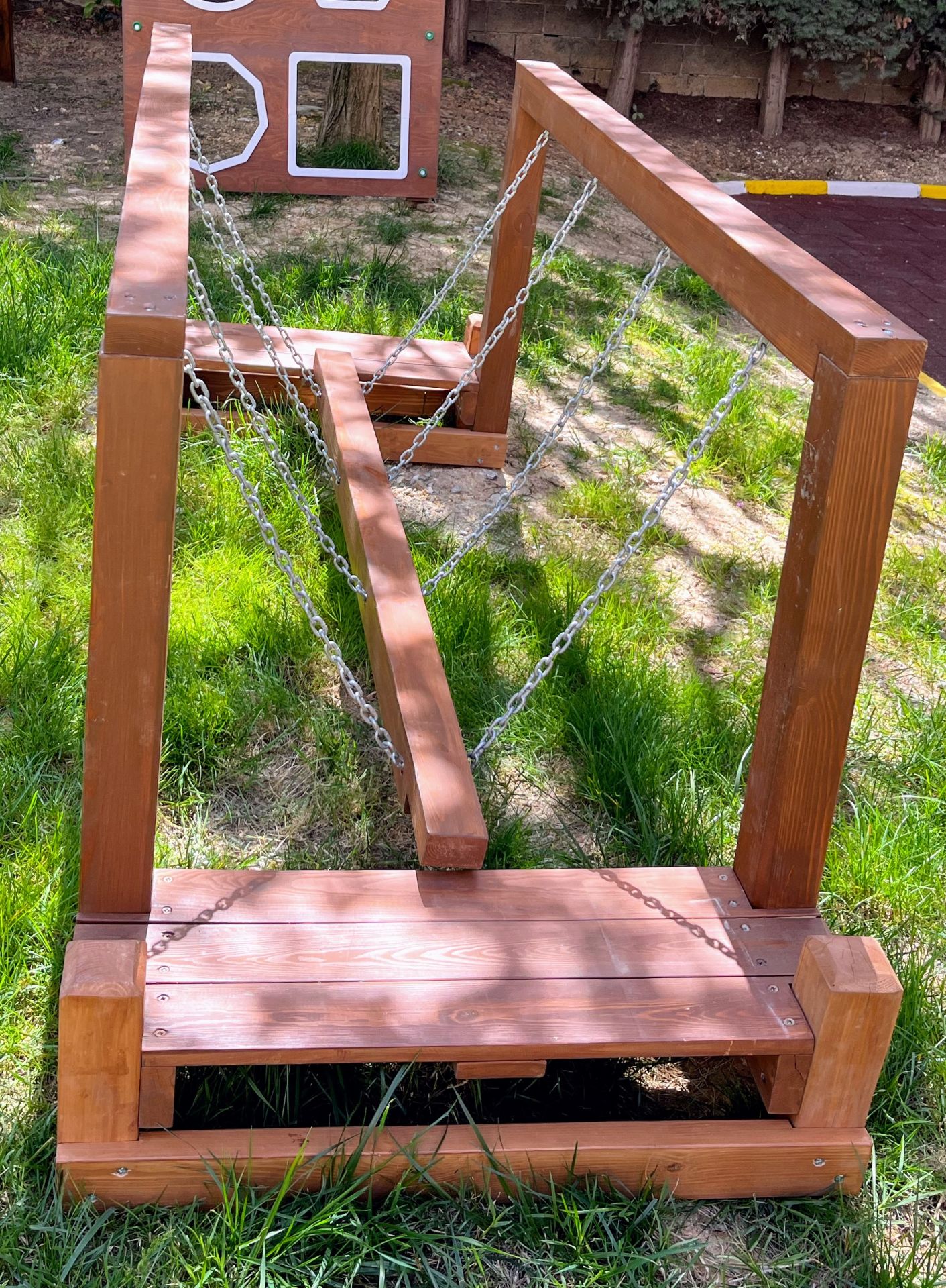 Survivor Zincirli Denge Kalası Oyunu