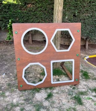 Survivor Geometrik Şekil Geçirme Oyunu