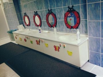 Lavabo dörtlü dolap m/tül h: 60 cm