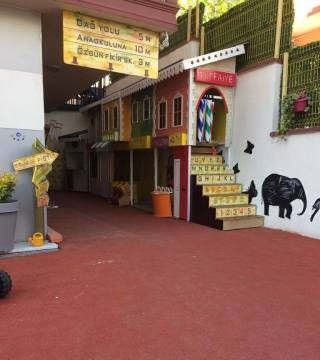 Ahşap cadde ve sokak Oyun Parkı