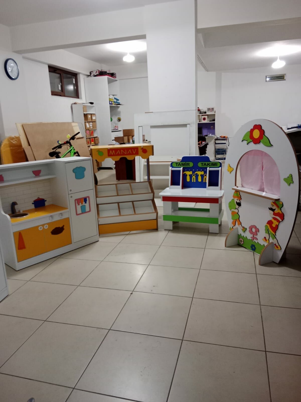 İlgi Köşeleri Dörtlü Set