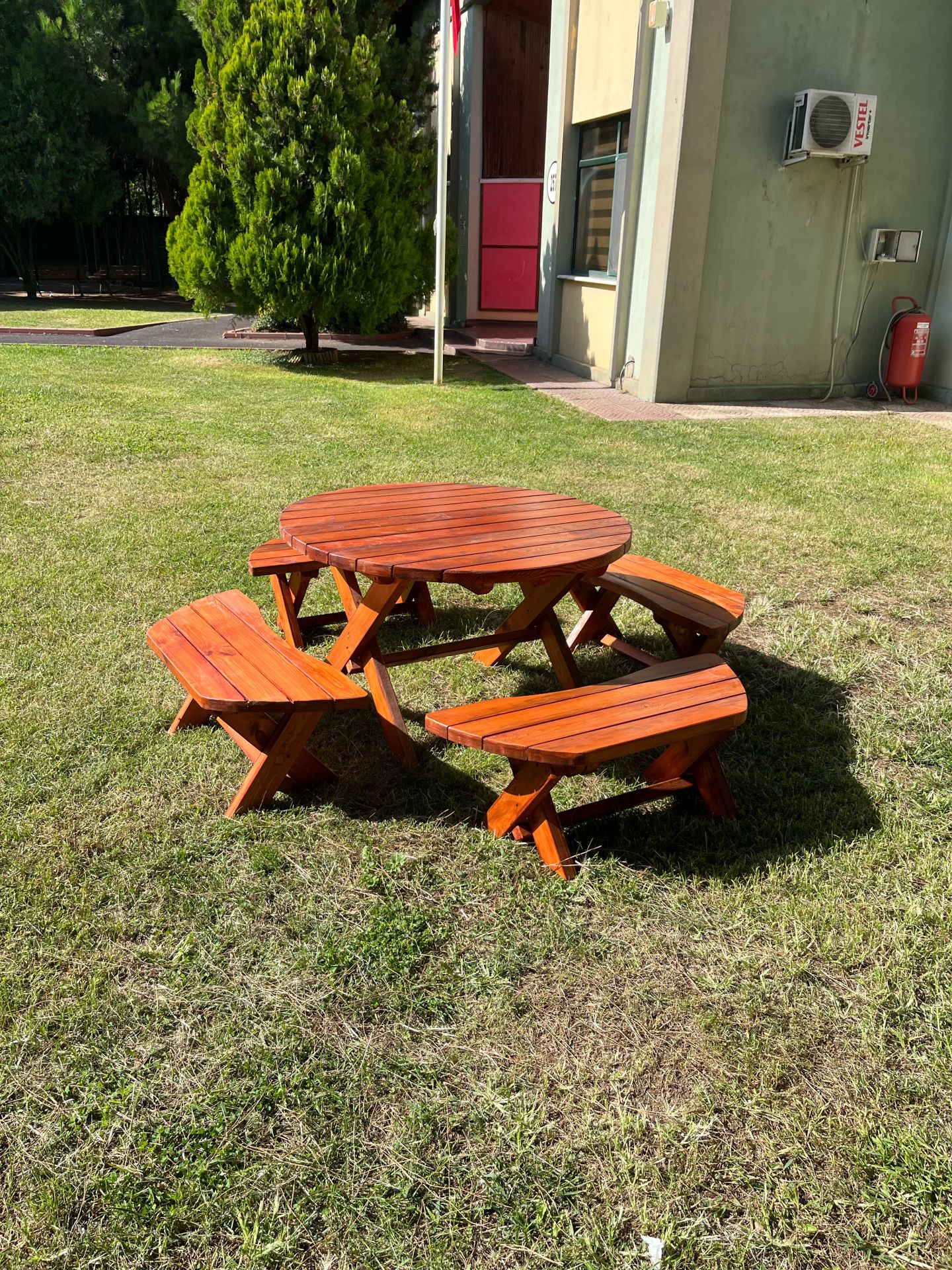 Daire piknik masası çap 100 cm