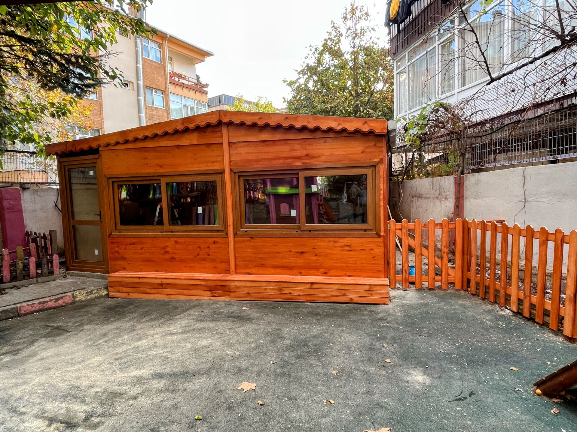 Dış mekan öğretmenler odası 4x4x3 h