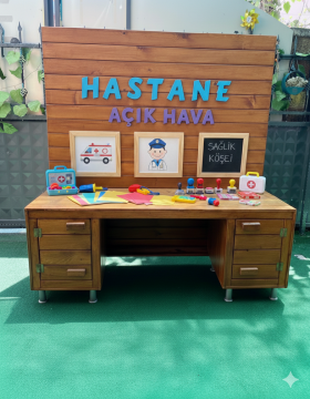 Açık Hava Hastane Oyun Köşesi 150 cm