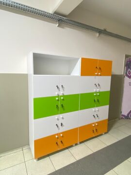 18 kapaklı kilitli kapaklı öğrenci dolabı