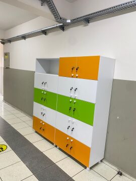 18 kapaklı kilitli kapaklı öğrenci dolabı