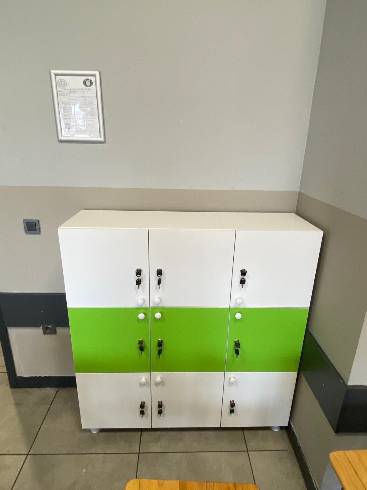 Kapaklı Kilitli Kişisel Öğrenci Dolabı 6 kapaklı