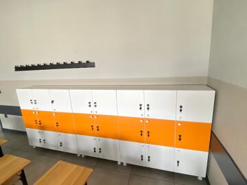 Kapaklı Kilitli Kişisel Öğrenci Dolabı 9 kapaklı