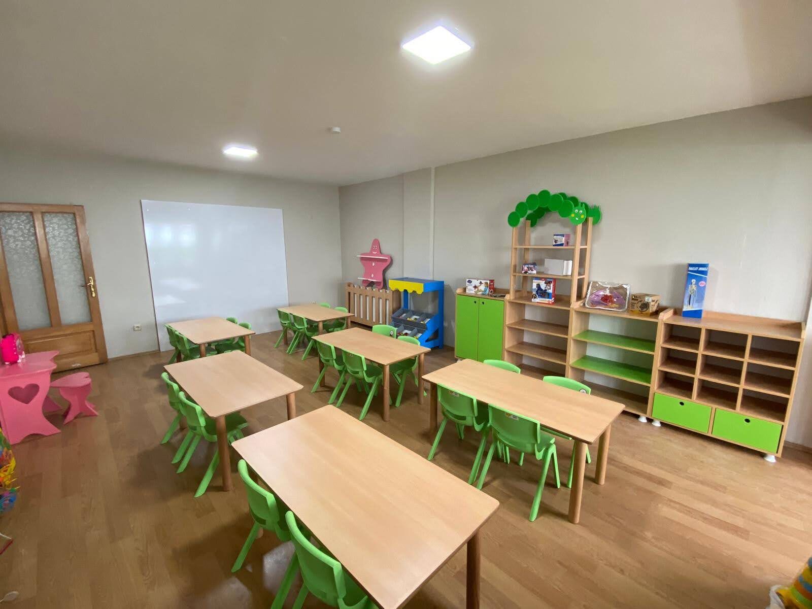 Tırtıl Kitaplıklı Sınıf Dolabı 360 cm