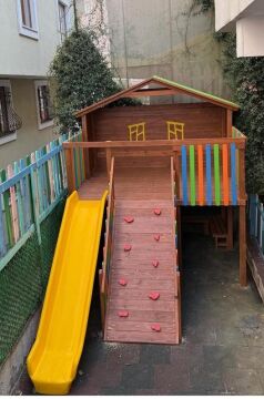 Ahşap Oyun Evli Kaydıraklı Tırmanma Çıkışlı Çocuk Parkı – 200x100x300 cm